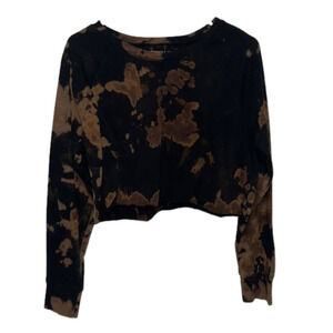 Size medium bleach designed black cropped time and tru sweatshirt